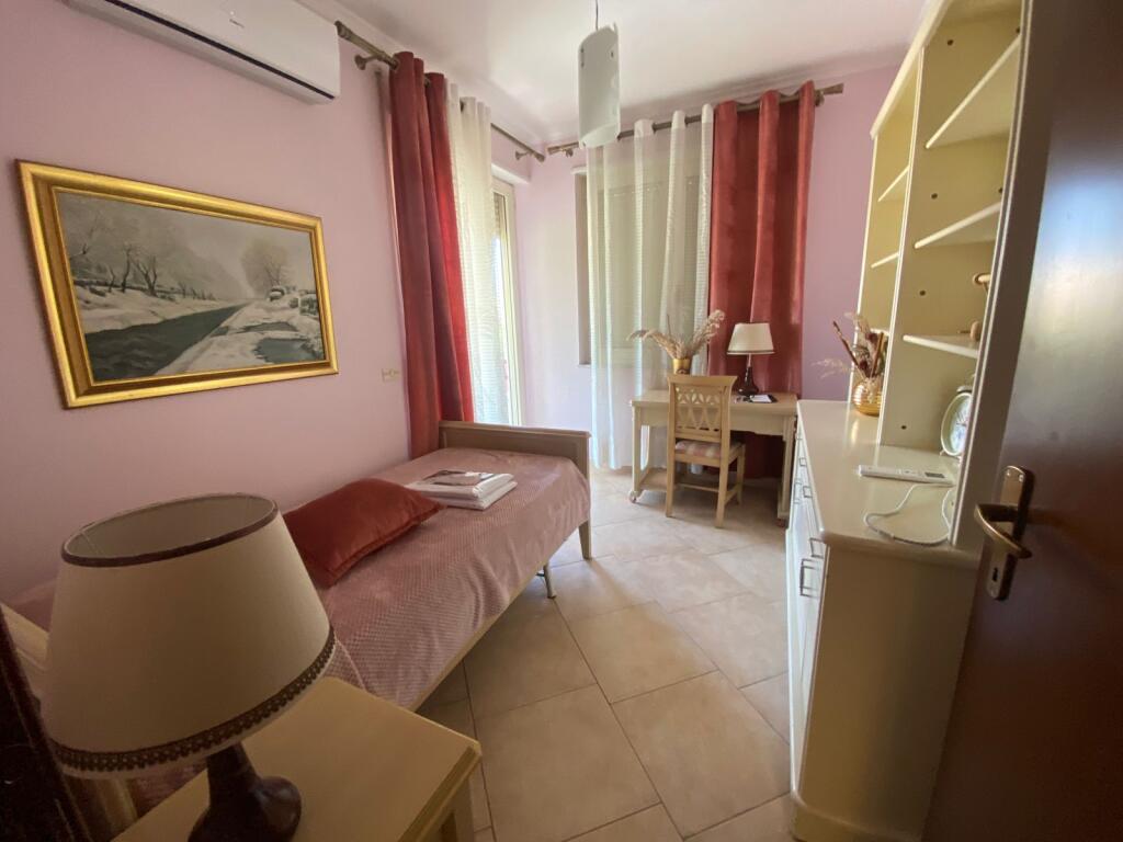 Jepet me qira apartament 3+1+2