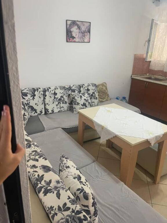 Apartament 1+1 me qera per studente ne Allias/prane Amerikan 2 (400 Euro i diskutueshem)