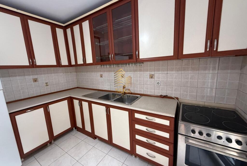 Qira, Apartament 2+1+blk+2+ blk, Laprake -Blloku Gintash, 600 ALL/muaj