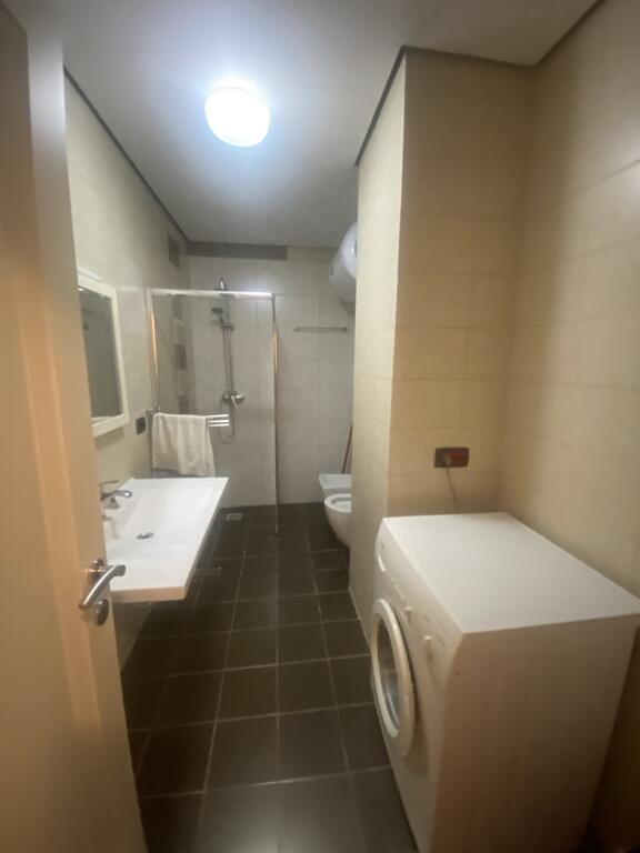 2+1,i mobiluar,mbikalimi i komunes,cmimi 650 euro