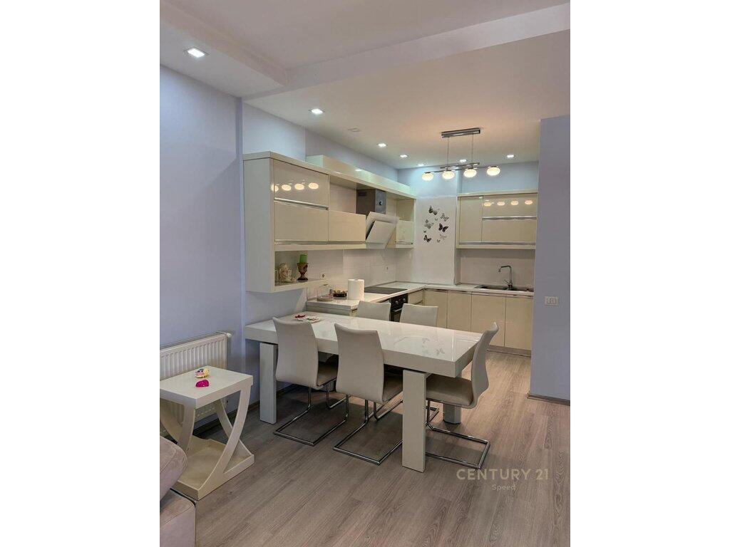 Apartament 2+1 me qira tek Selvia!