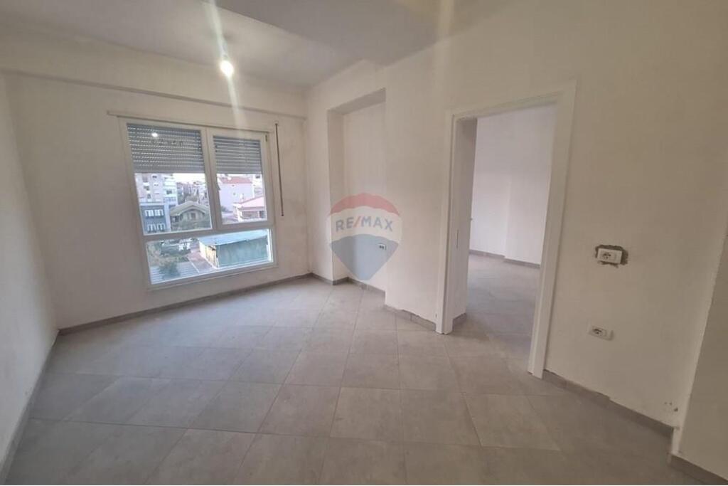 Apartament 3+1 ne Shitje tek Brryli !