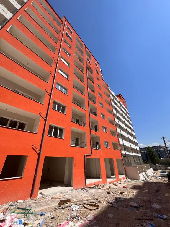 APARTAMENT NE SHITJE 2+1+POST PARKIMI NE YZBERISHT