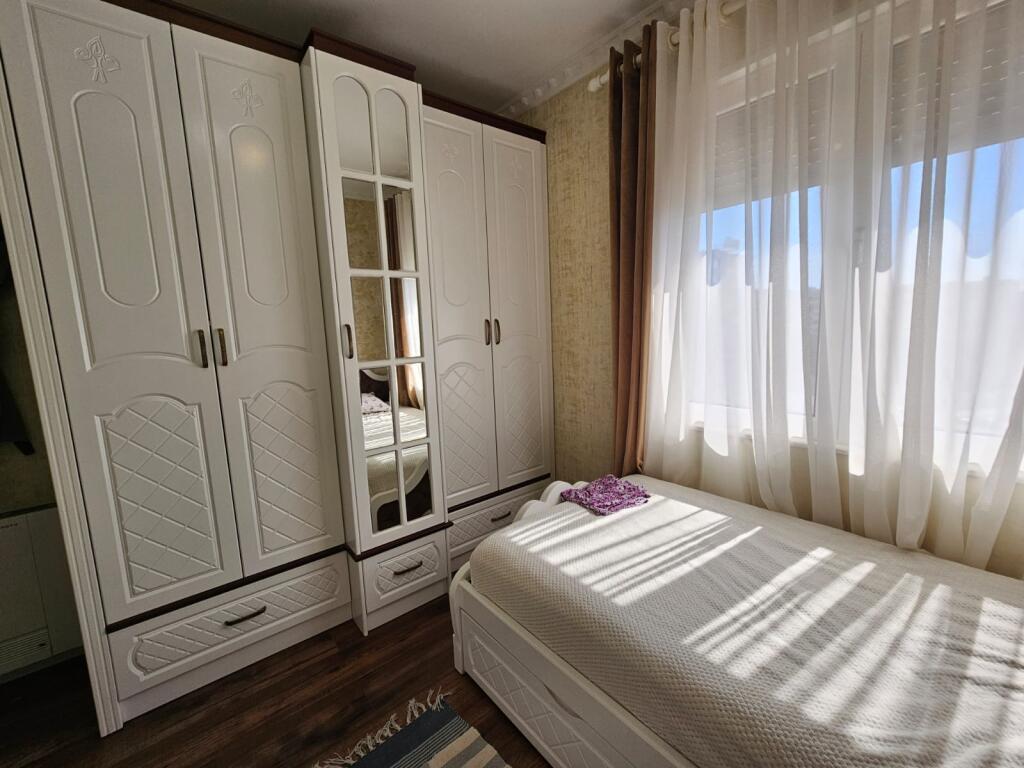 📢 Jepet me Qira Apartament Premium 2+1+2 tek Kompleksi Simakom, Unaza e Re