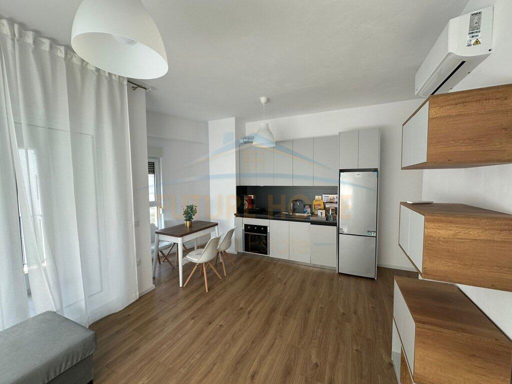 Qera, Apartament 1+1, Ali Demi, Tiranë.