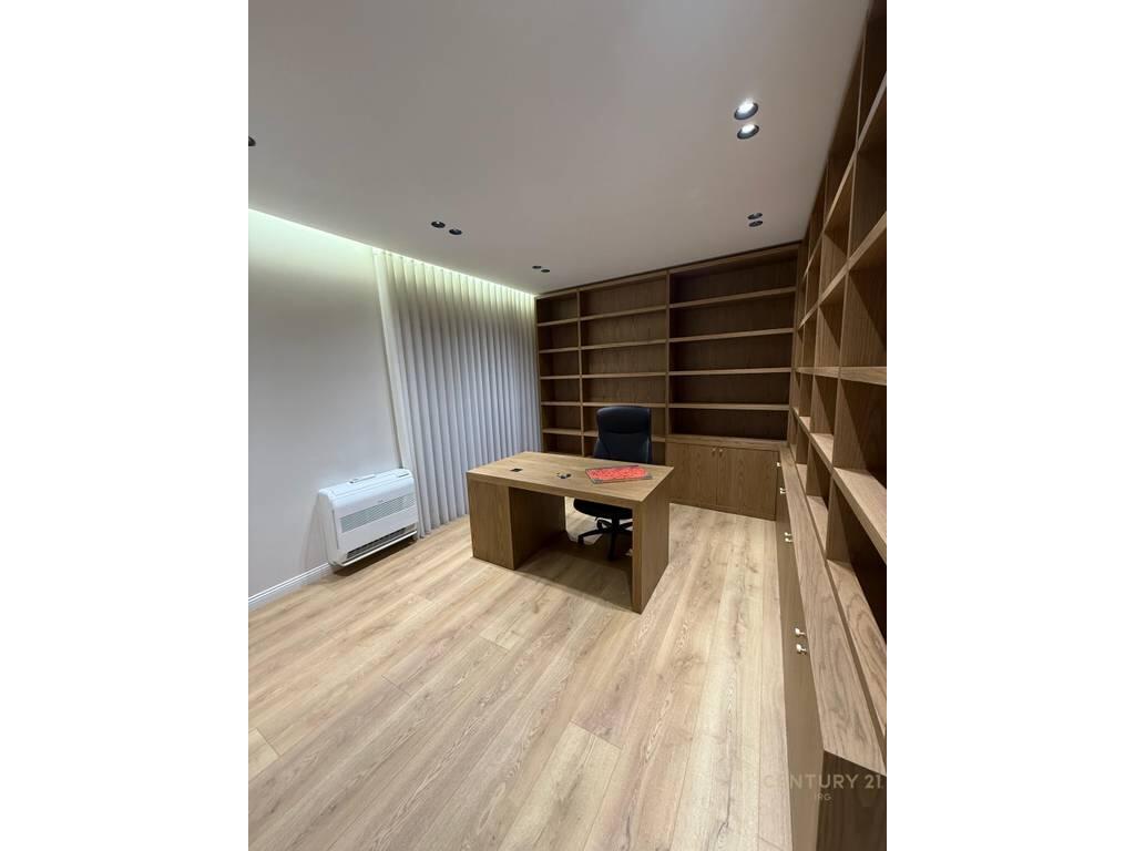 For Rent Apartment 2+1+2 with Parking Space – Kavajës Street, near the Embassy Block