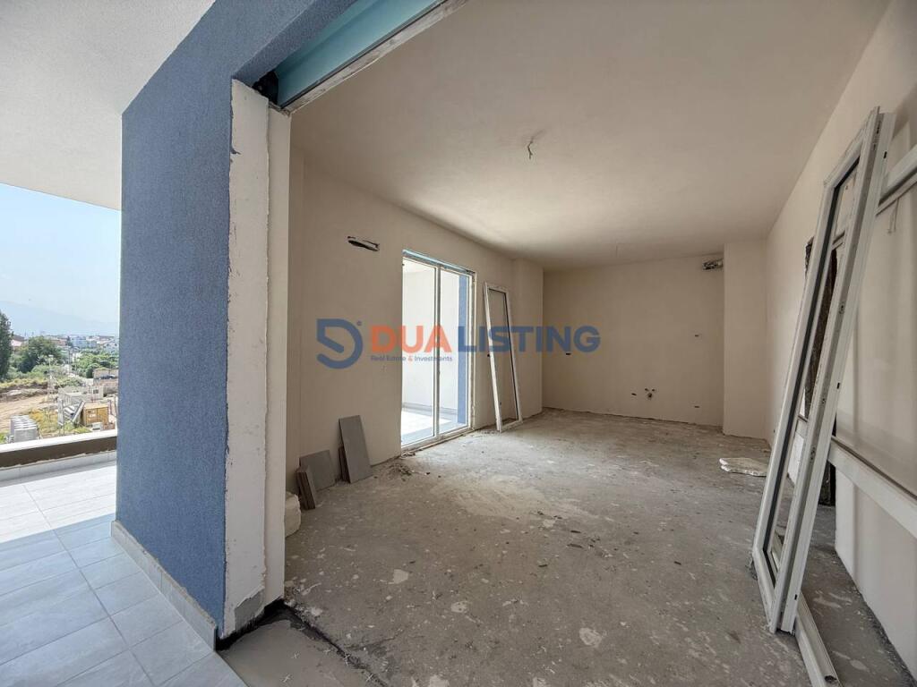 Vendiamo appartamento 2+1 a Univers City