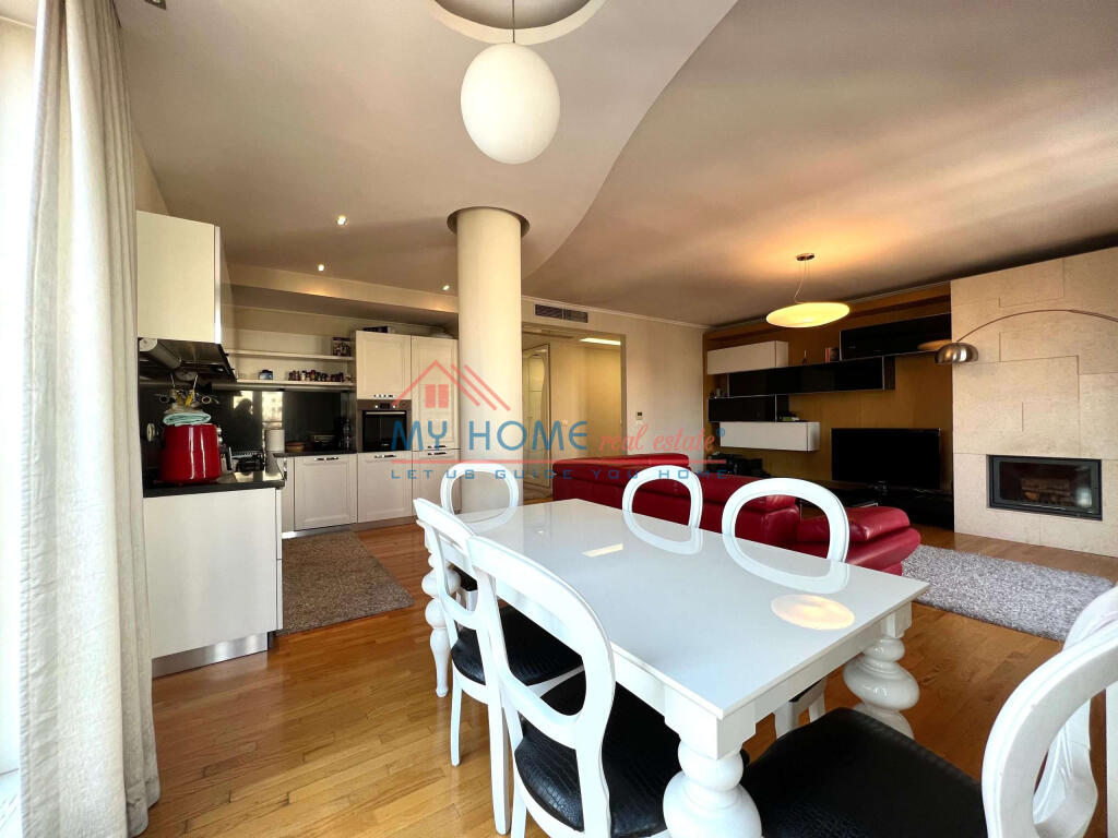 Apartament 2+1+2 me qira ne Bllok Tirane
