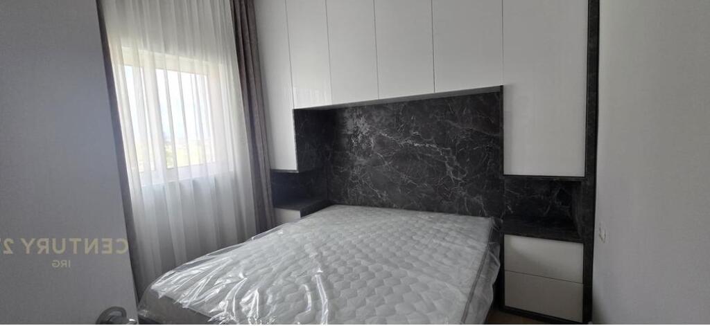 Shitet Apartament 1+1 pranë Zojës së Këshillit të Mirë