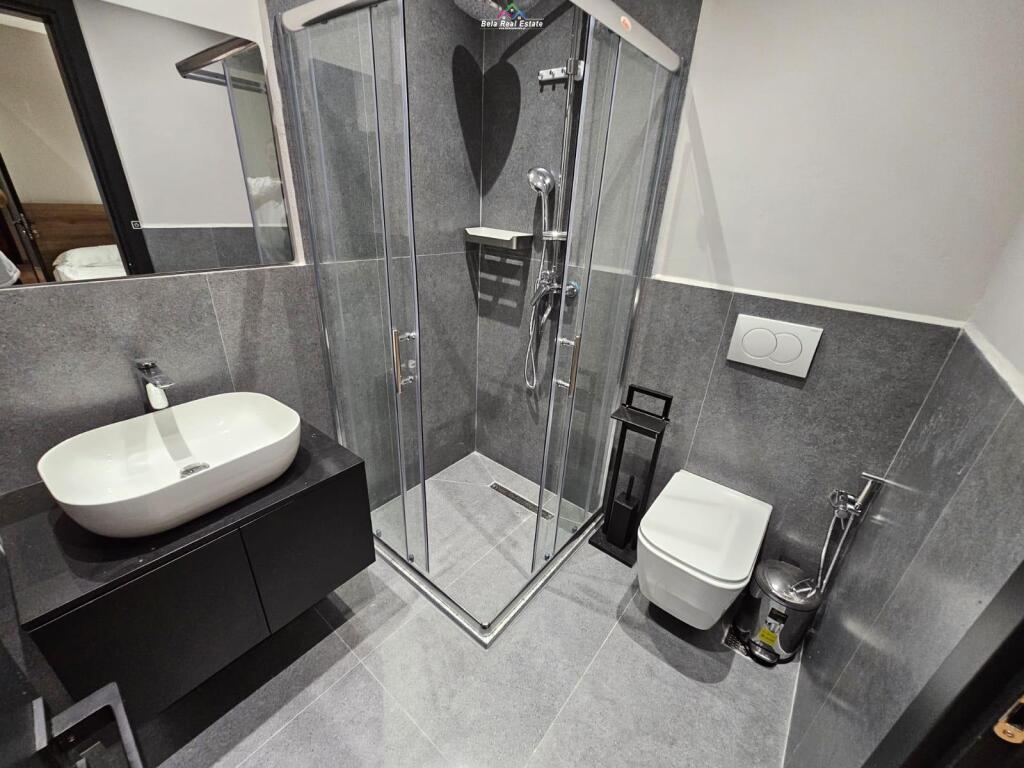 Apartament Me Qera 1+1 ne Myslym Shyri (ID B211379) Tirane