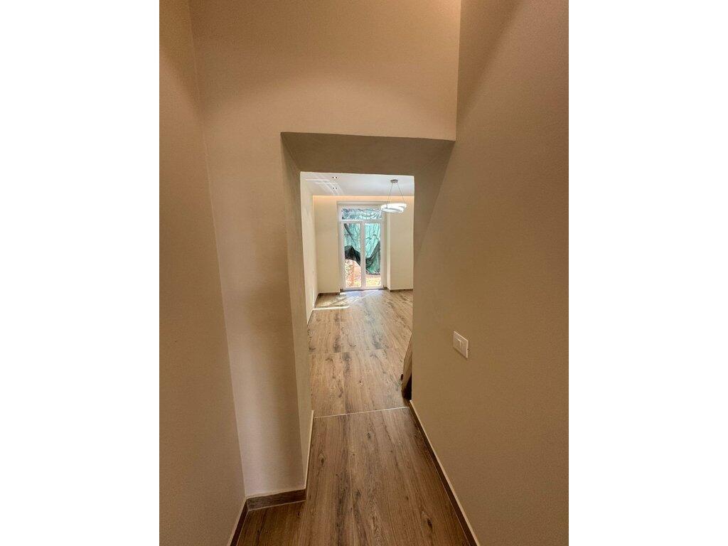 Rent, Office Space, Myslym Shyri, Tirana.