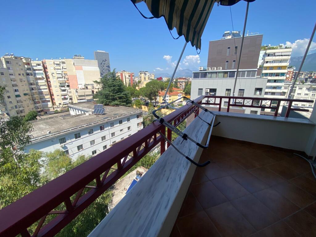 Jepet me qira apartament 3+1+2