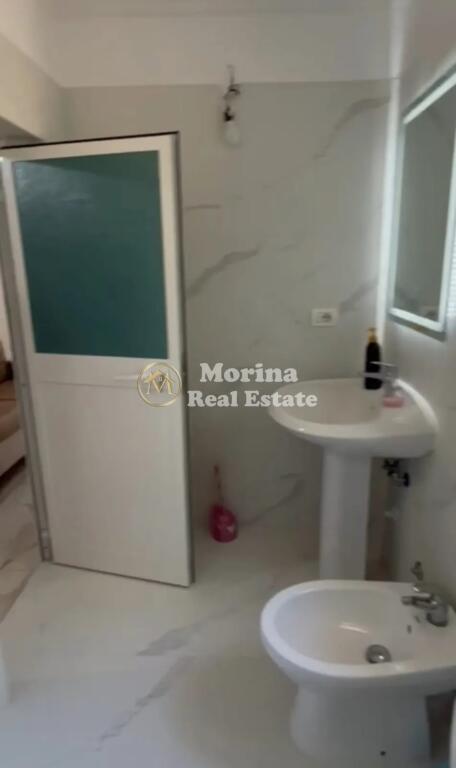 Qera Garsionere, Laprak,  250 Euro/muaj