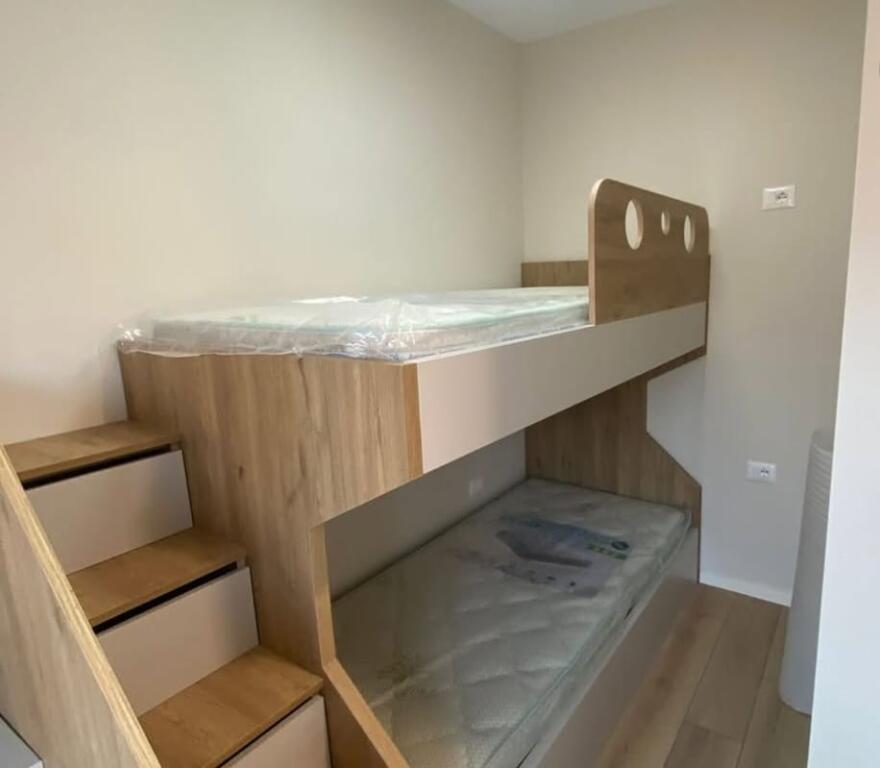 Te 2 Palmat, Astir Shitet apartament 2+1+2 tualete+2 Ballkone