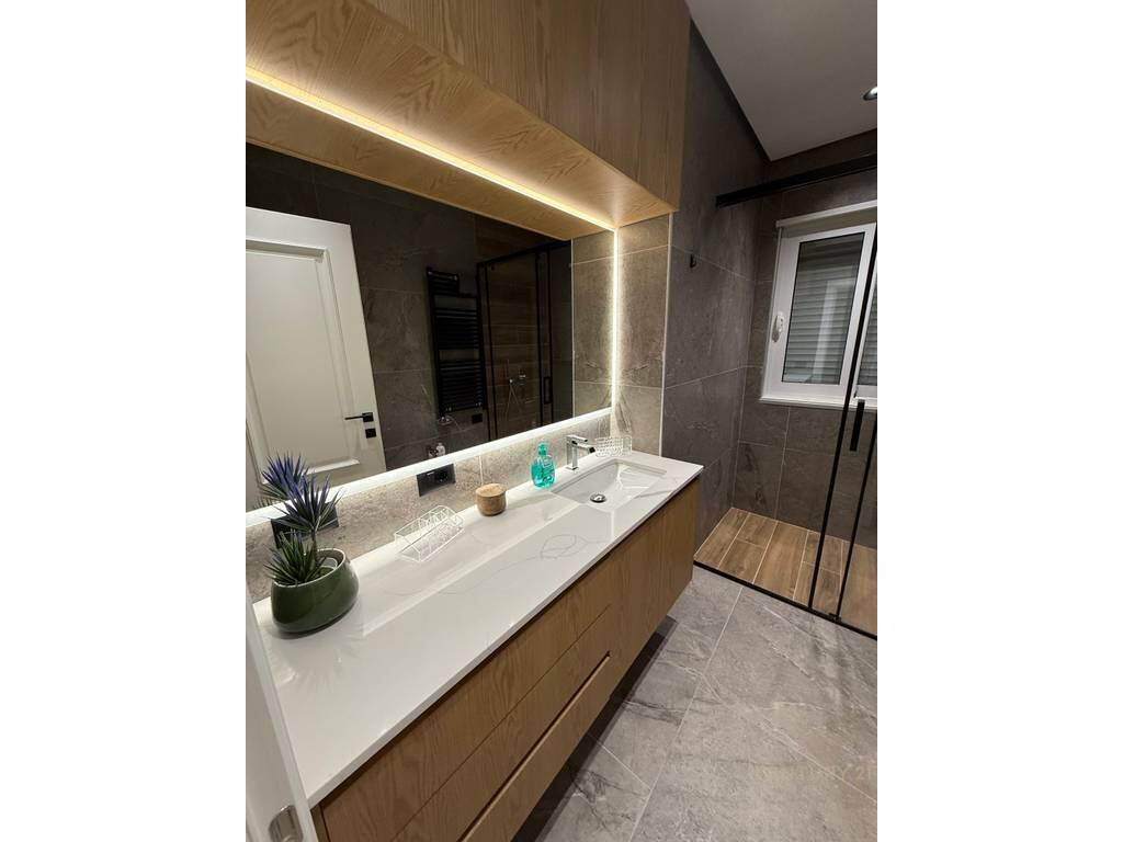 For Rent Apartment 2+1+2 with Parking Space – Kavajës Street, near the Embassy Block