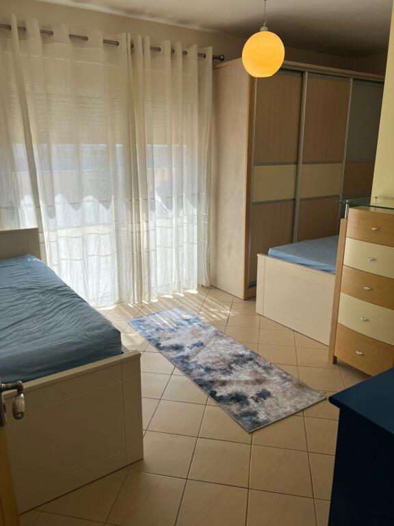 APARTAMENT ME QERA 2+1+Verande