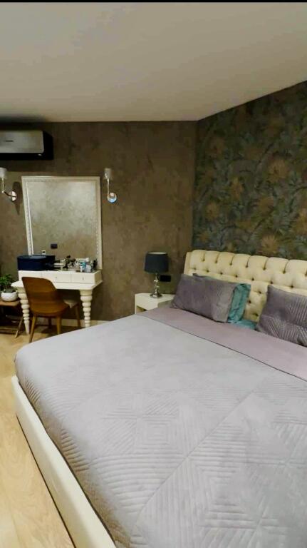 🏡 Shitet Apartament 2+1 – Kopshti Botanik