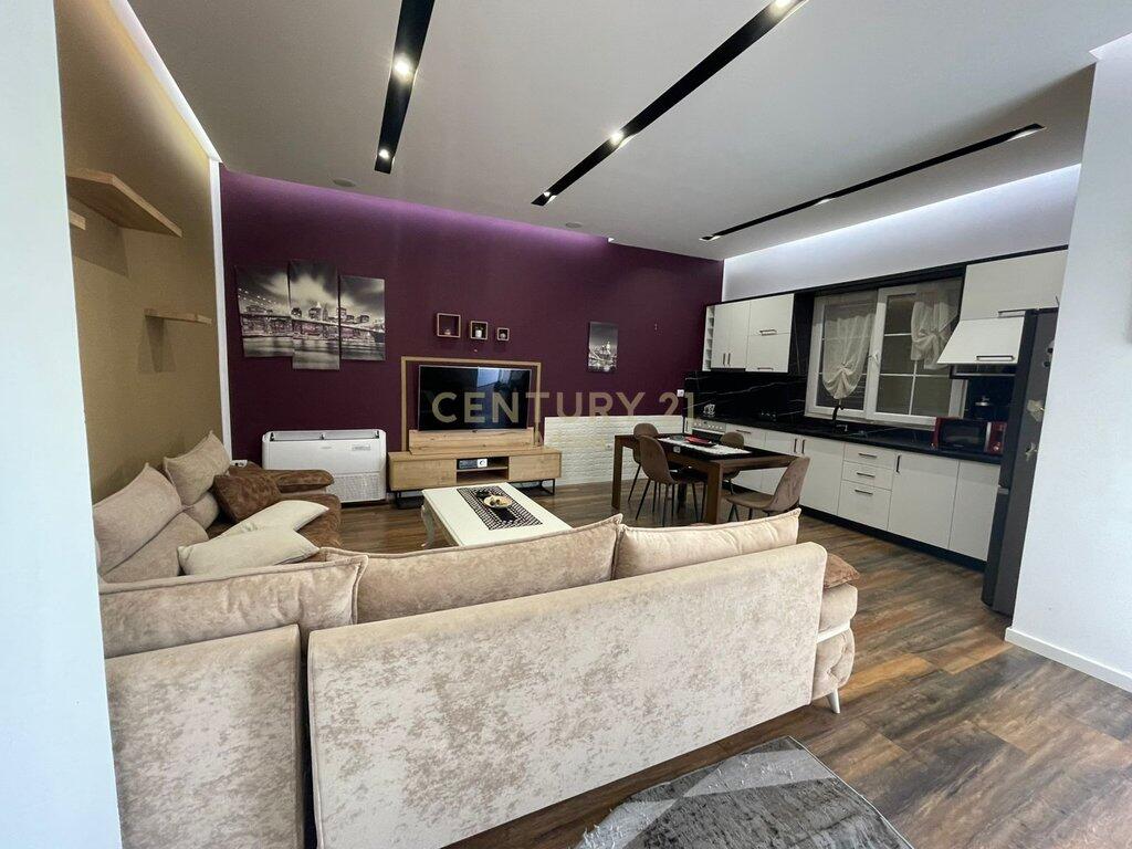 Apartament 2+1 në Sauk të Vjetër + Post Parkimi | 600€/muaj