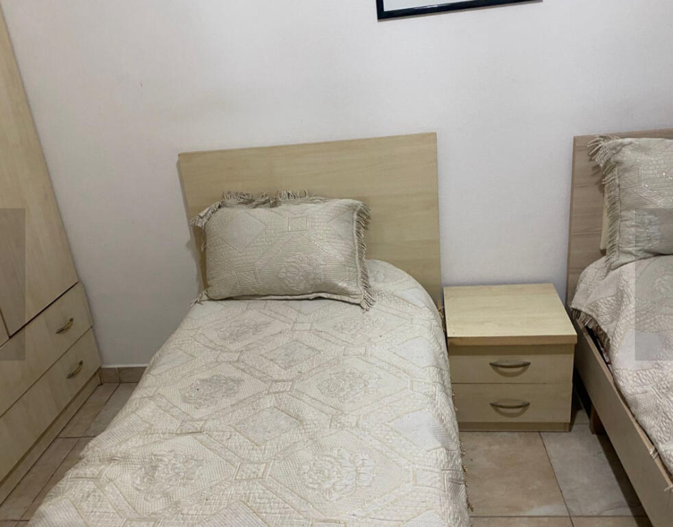 Jepet me qera apartament 1+1 Yzberisht