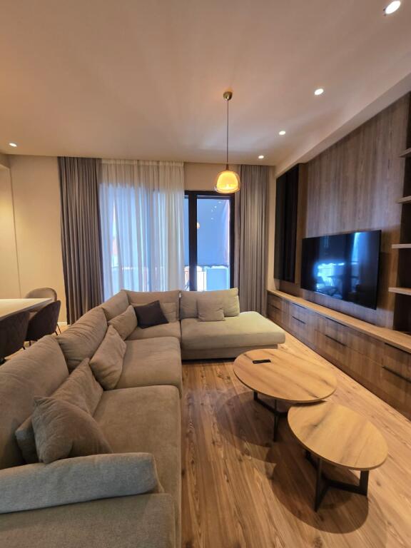 🏢 Jepet me Qira Apartament 2+1 – Delijorgji