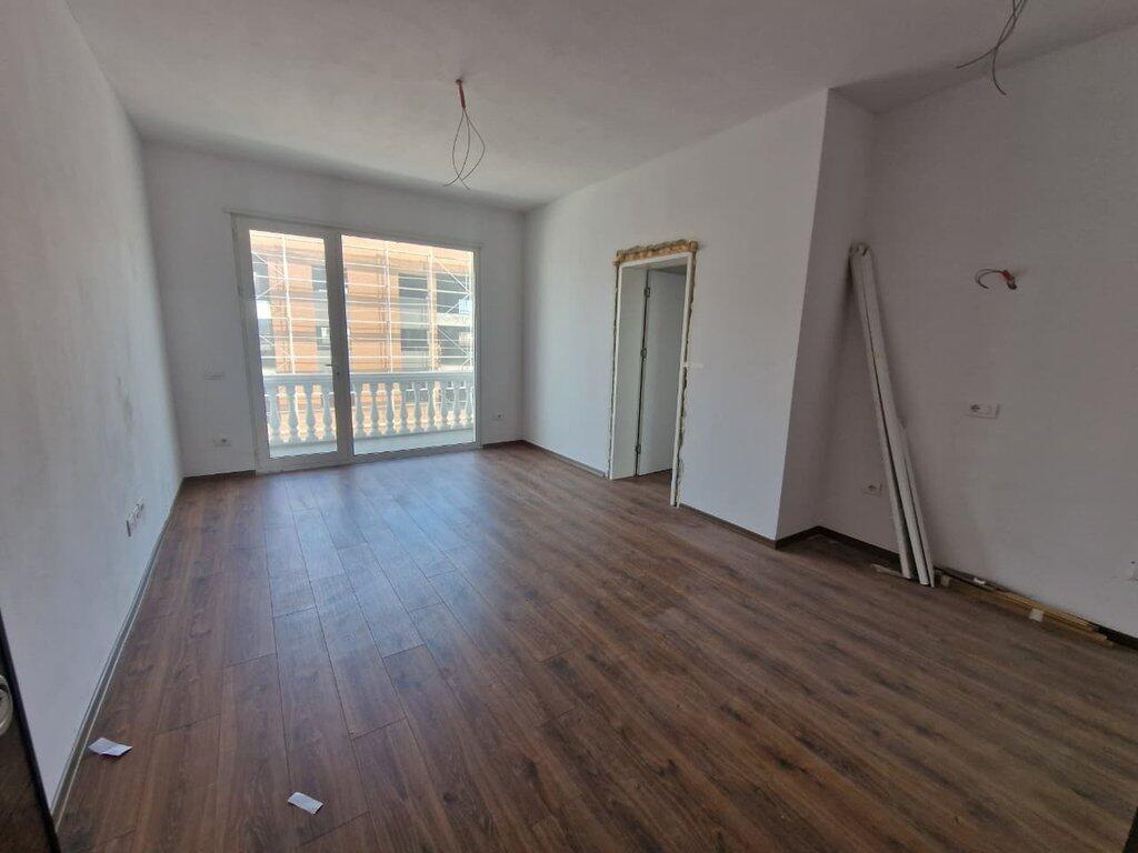 Shitet apartament 2+1 ne Garden Residence Turdiu! 137,000 €