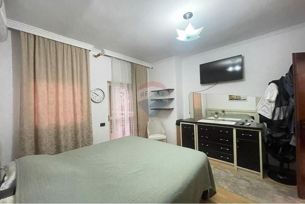 Appartamento 2+1 in vendita a Komuna Parisit!