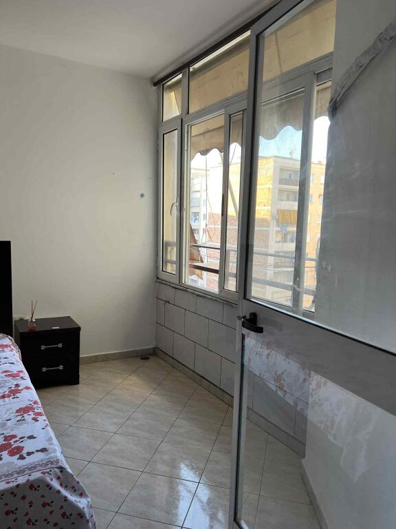 AFFITTASI 2+1+1 ASTIR 40.000 LEKE