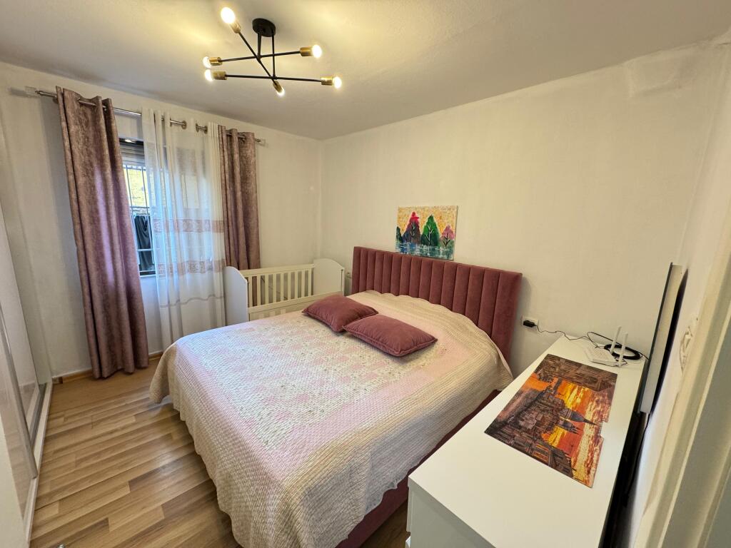 📣 QERA Apartament 1+1 📍 Ish Parku i Autobuzeve 🛣️ Rruga "Ndre Mjeda" ✨