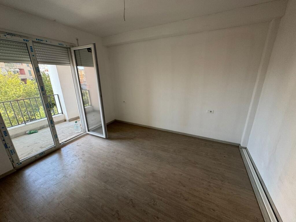 Appartamento 1+1 in vendita  Indirizzo: Ali Demi Fusha ali demi  4° piano  Superficie 65 m2  Prezzo 120.000€