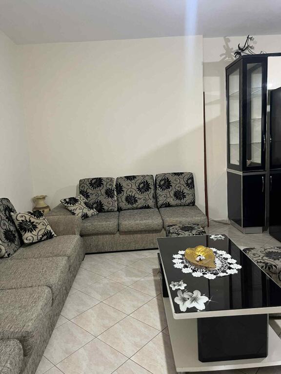 AFFITTASI 2+1+1 ASTIR 40.000 LEKE