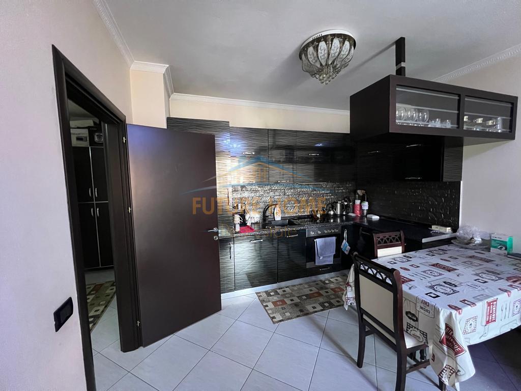 Apartment 2+1 for Sale, Unaza e Re