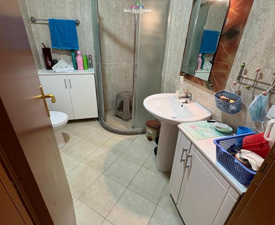 Appartamento in Affitto 1+1 Vicino a Komuna e Parisit (ID B2101259) Tirana