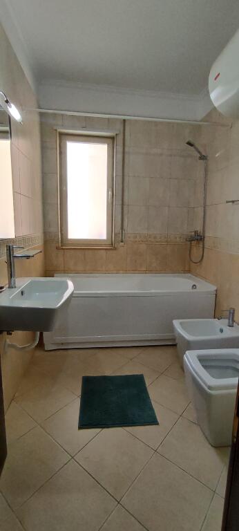 Appartamento 2+1+2 in affitto (vicino al blocco)