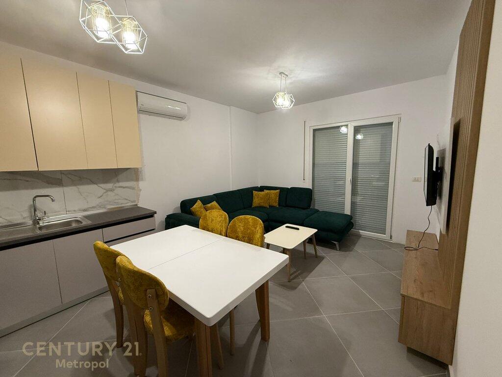 JEPET ME QIRA APARTAMENT 2+1+2, KOMPLEKSI DARLING ALI DEM!