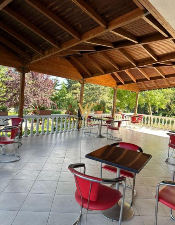 HOTEL BAR RISTORANTE IN VENDITA A KORÇE 400.000 EURO