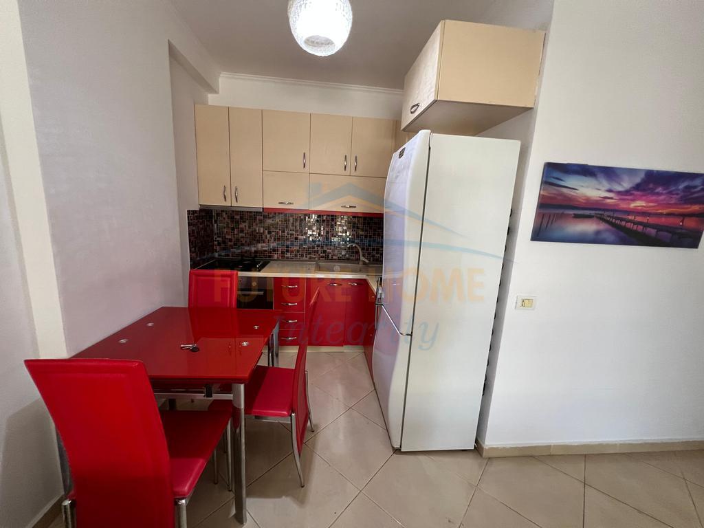 Shitet, Apartament 1+1, Unaza e Re, Tiranë.