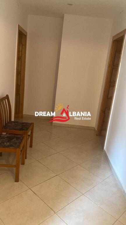 Shtepi Private 1+1 +Oborr me qera Tek Ish Fusha e Aviacionit – Tirane (ID 42111465)