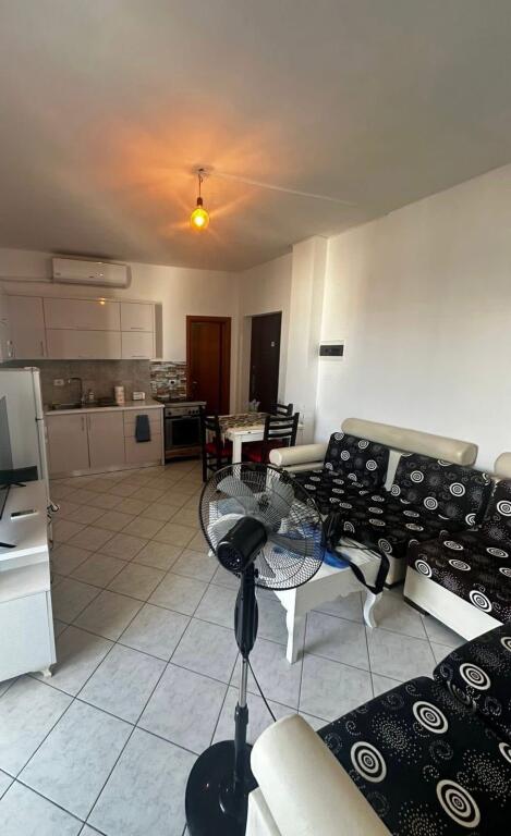 Apartament  1+1 me Qera  📍Plazh,Rrota Kuqe •  350€ neto