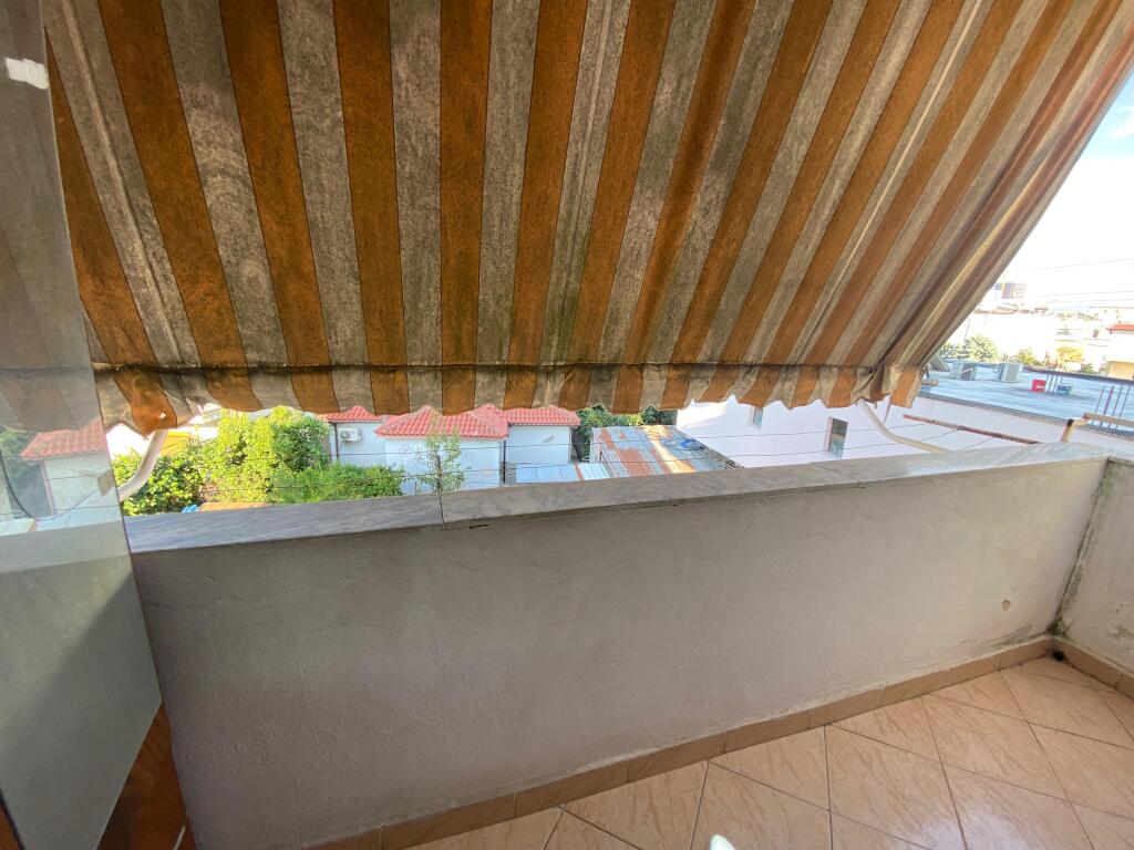 Shitet Apartament 1+1 – Rruga Albanopoli, Don Bosko
