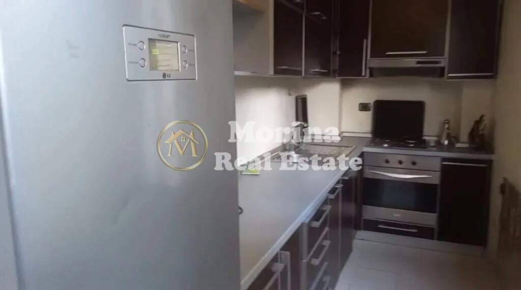 Affitto  appartamento 2+1+Annesso  , 21 Dicembre , 550 euro/mese.