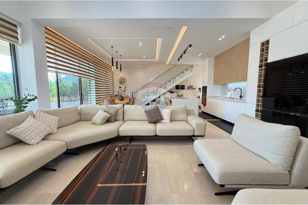Modern villa for rent in Bërzhite !
