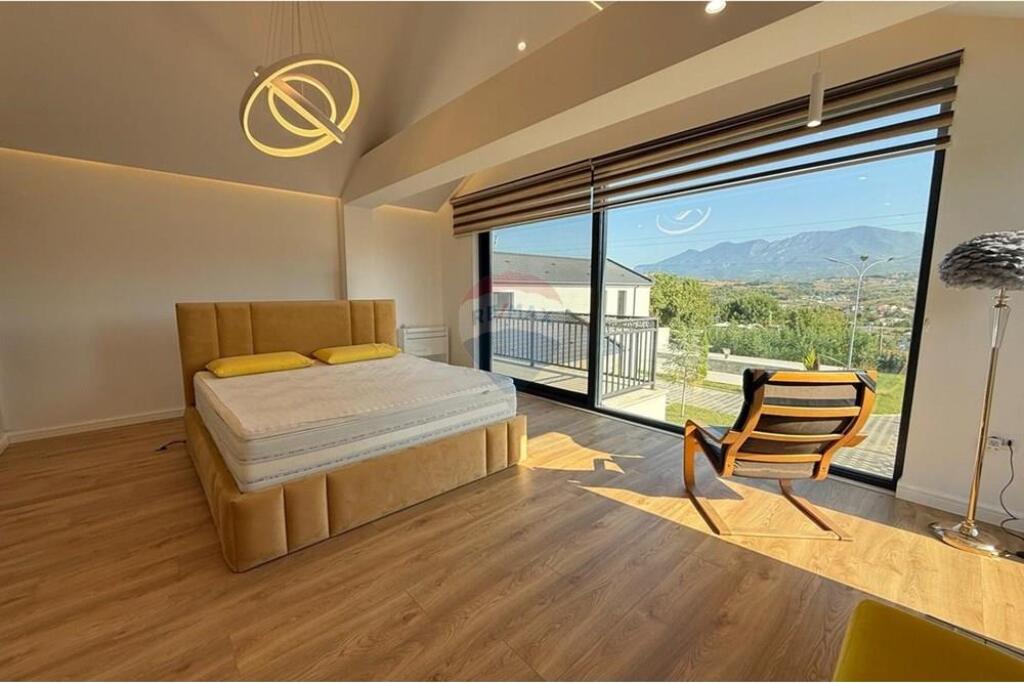 Modern villa for rent in Bërzhite !