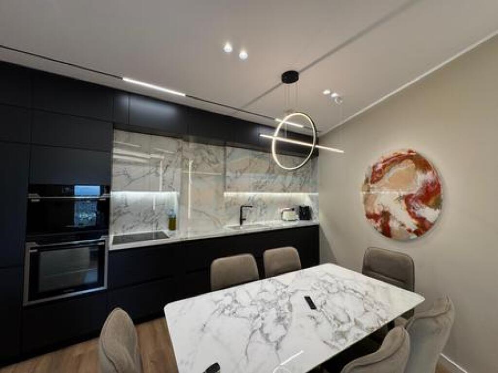 Shitet, Apartament 2+1+2 + Post Parkimi+ Depo, Kodra e Diellit, Tiranë