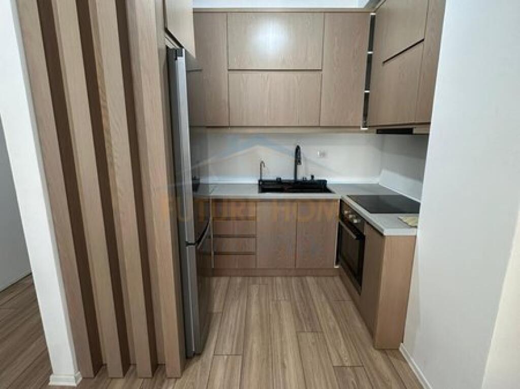 Shitet, Apartament 2+1, Kompleksi Mangalem, Tiranë.
