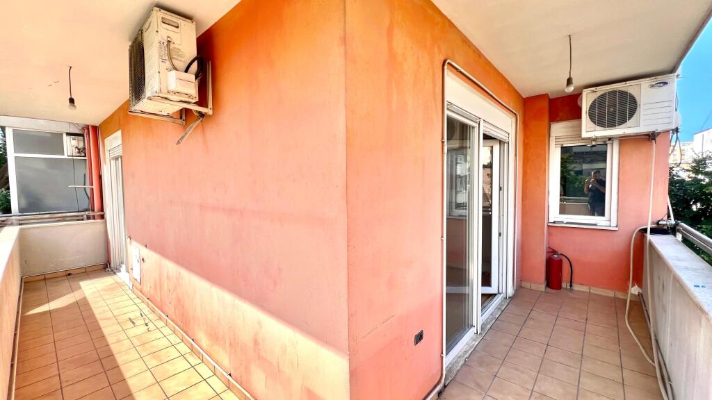 In Affitto: Ufficio con 3 Ambienti di Lavoro 📍Piazza Wilson (Posta 8) - 800€ || 3° piano - 110m² - Posizione Perfetta✨️
