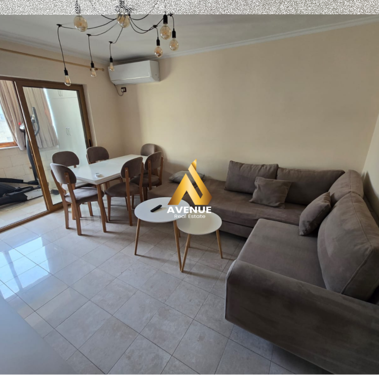 AFFITTASI APPARTAMENTO 1+1 VICINO AL NUOVO BOULEVARD, TIRANA