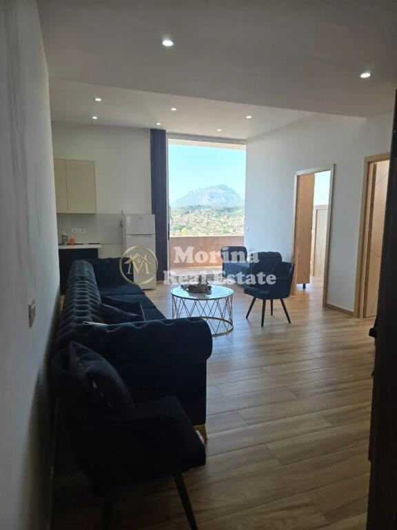 Affitto Appartamento 5+1+2+ Annesso+ Blk ,Via Dibres,1500 euro/mese.