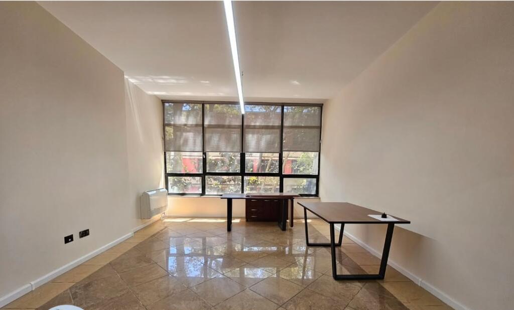 Ufficio in affitto presso Rtsh, 220m2, 3400Eur