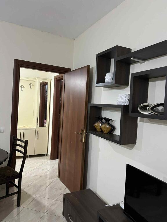 AFFITTASI 2+1+1 ASTIR 40.000 LEKE