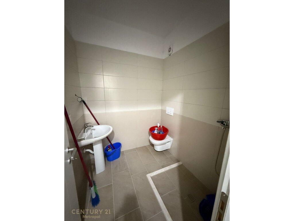 JEPET ME QIRA APARTAMENT 2+1+2, KOMPLEKSI DARLING ALI DEM!